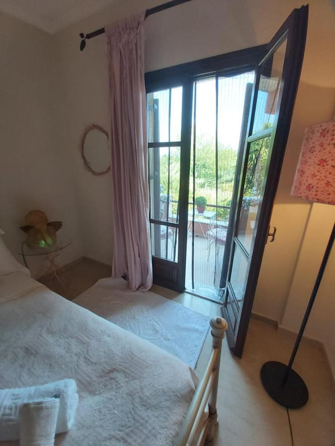 Eugenia Apartment Perama  Ngoại thất bức ảnh