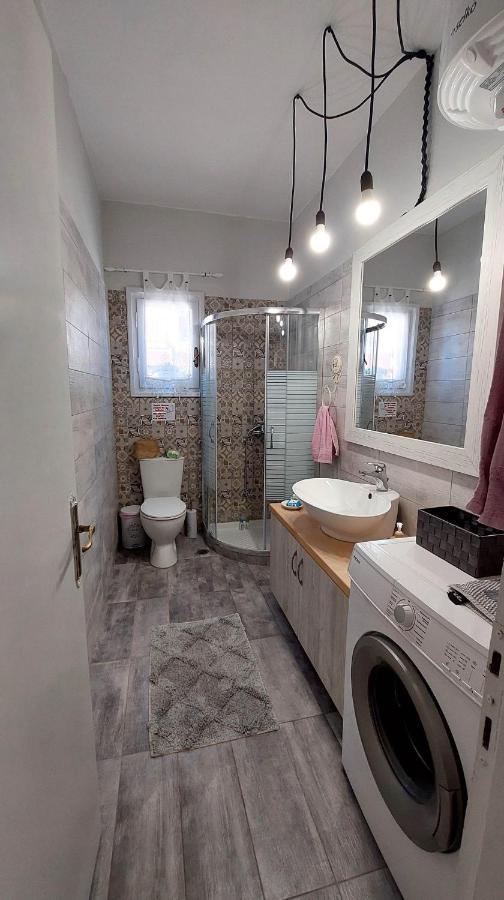 Eugenia Apartment Perama  Ngoại thất bức ảnh